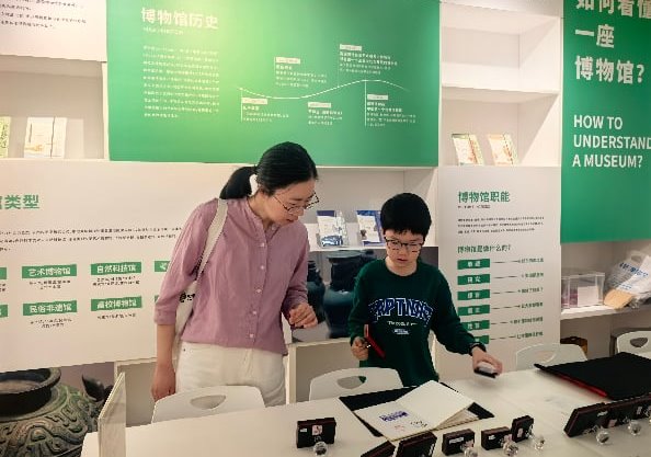 桃子汉化组移植游戏大全官方正版们漫步