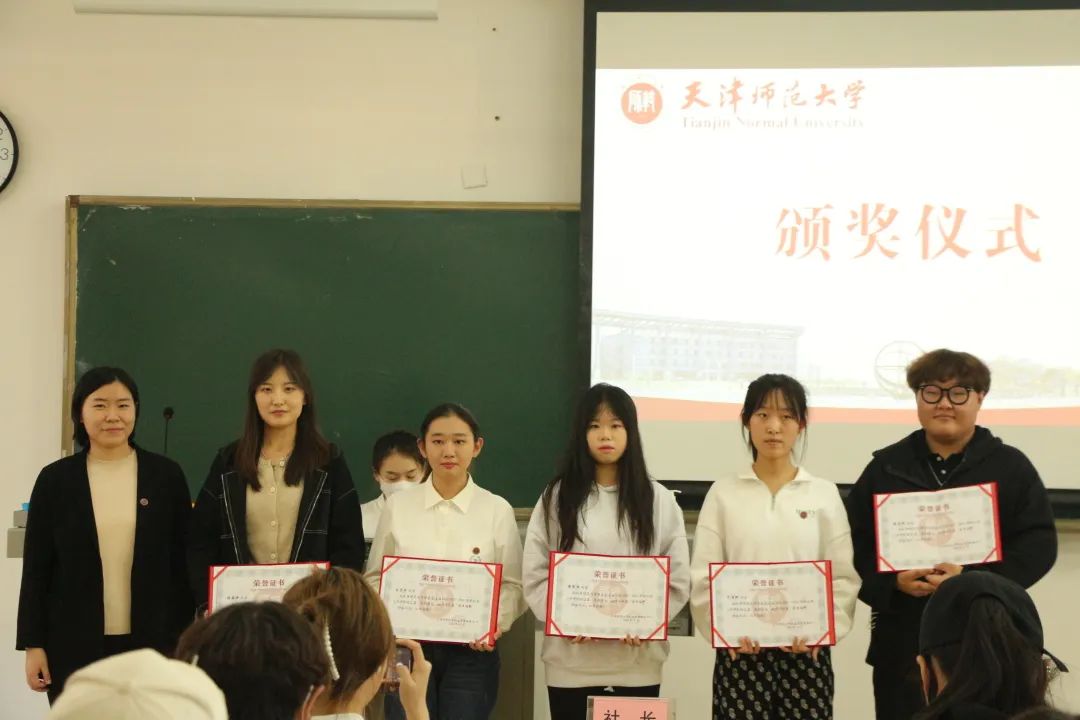 桃子汉化组移植游戏大全新手怎么玩通讯