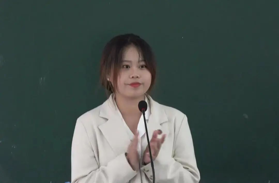 鼓励新成员们积极参加社团活动